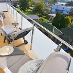 Plaza Apartment *