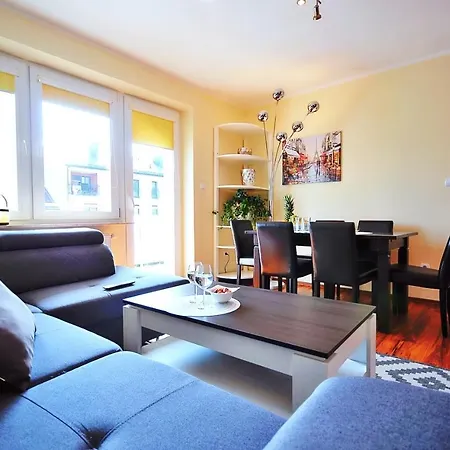 Apartment Plaza