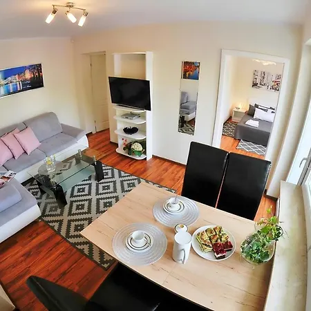 Appartement Plaza *
