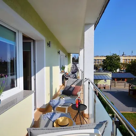 Plaza דירה אוסטרוני מורסקי